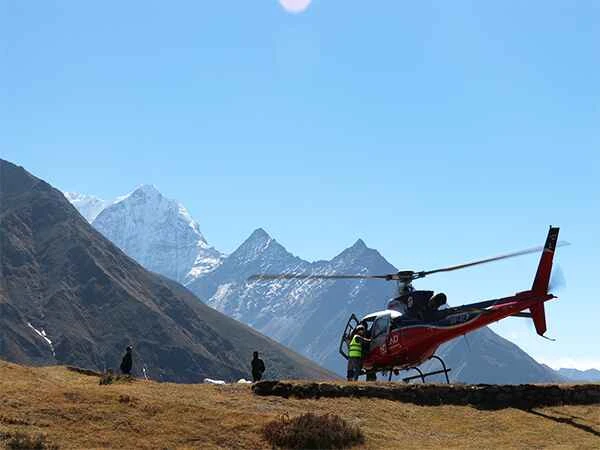 Everest Base Camp by Helicopter