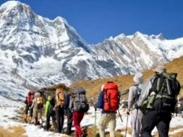 Why Take a Guide on an Everest Base Camp Trek