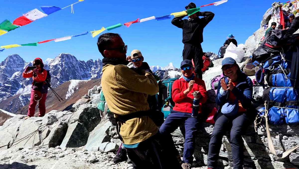 Cho La Pass EBC Gokyo Lake Trek