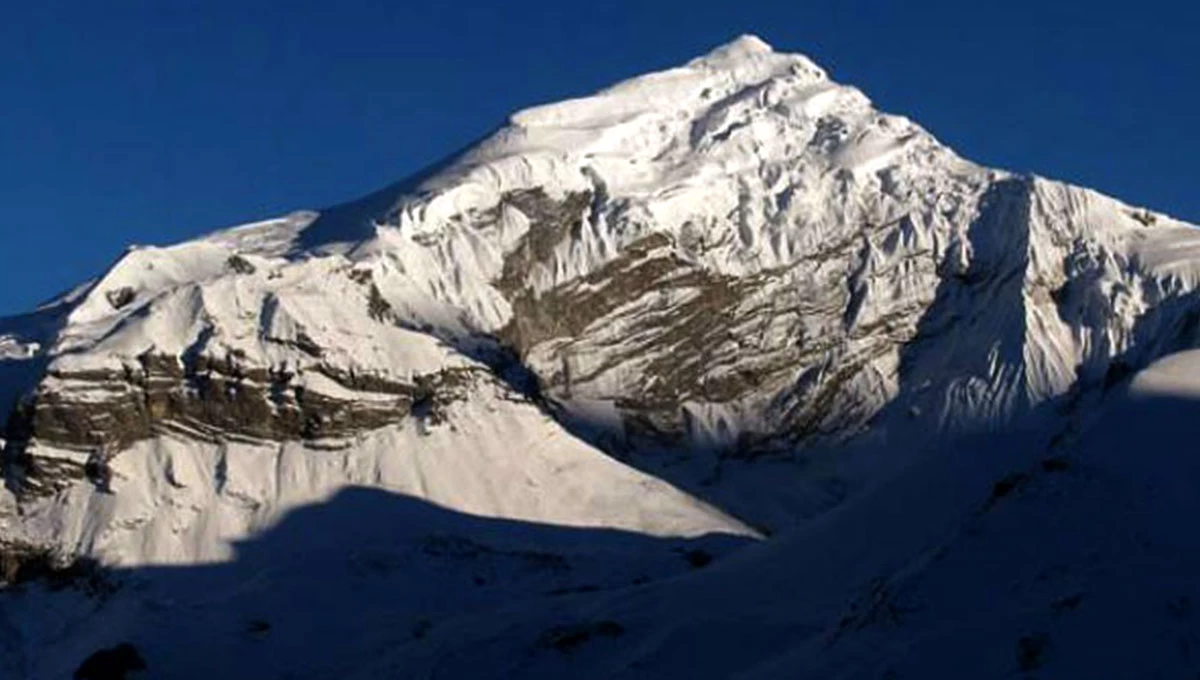 Chulu West Peak Climbing