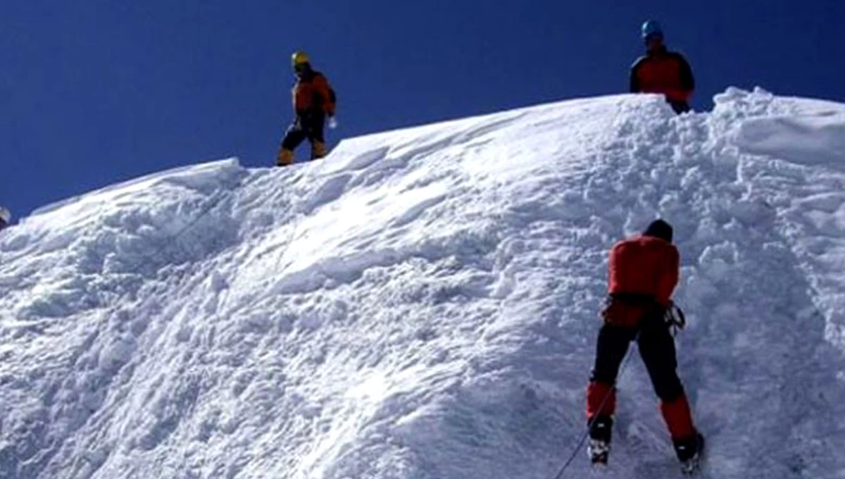 Hiunchuli Peak Climbing