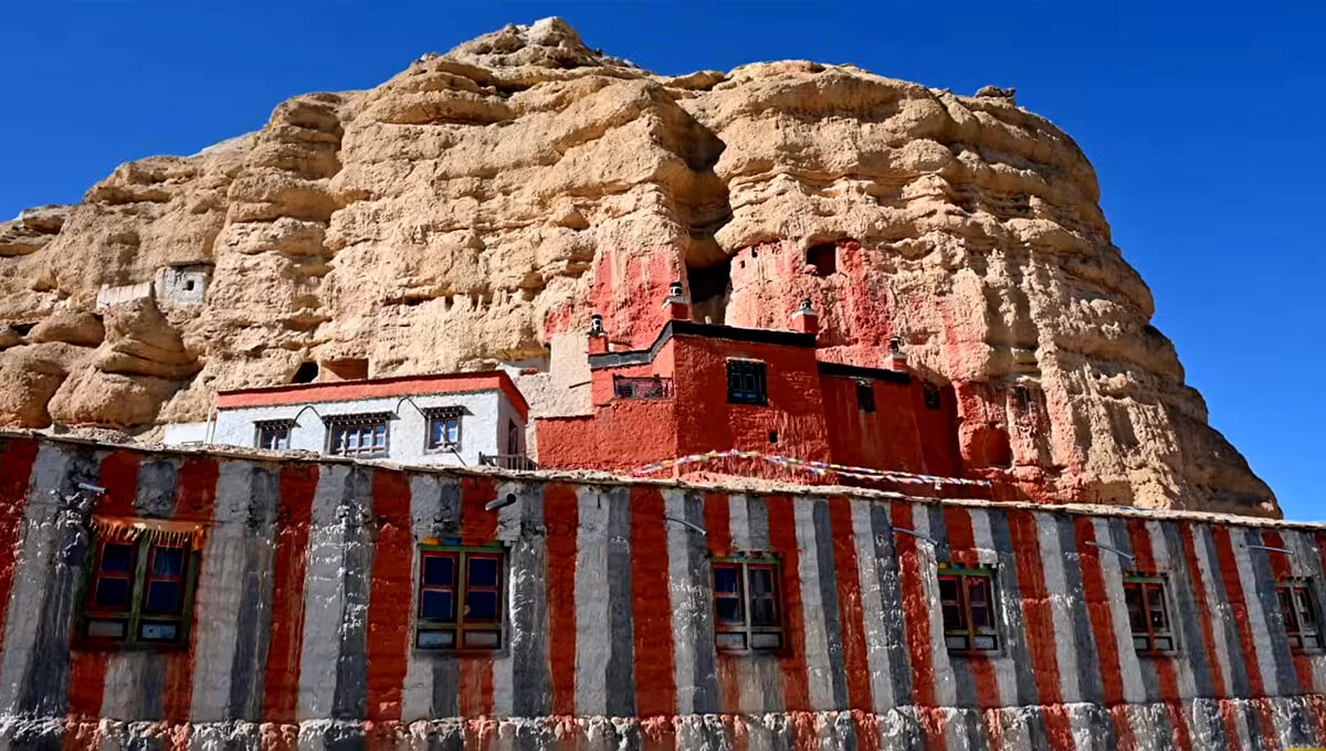 Mani Wall Upper Mustang Trek