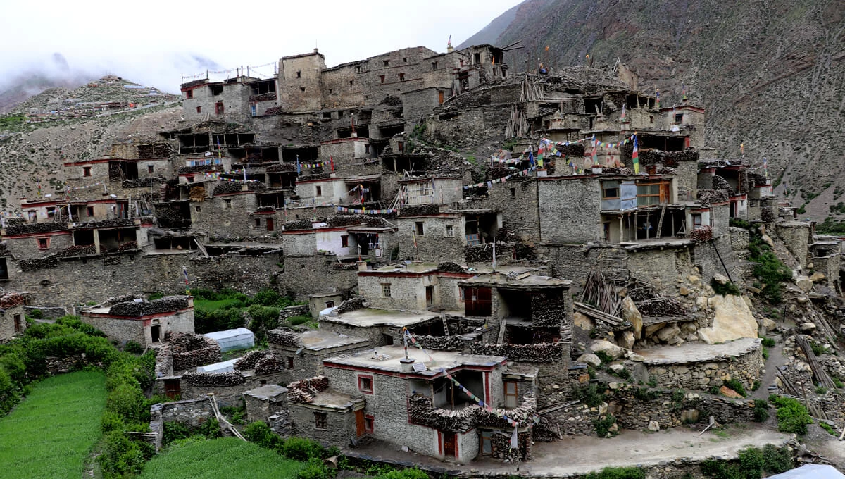 Nar Village