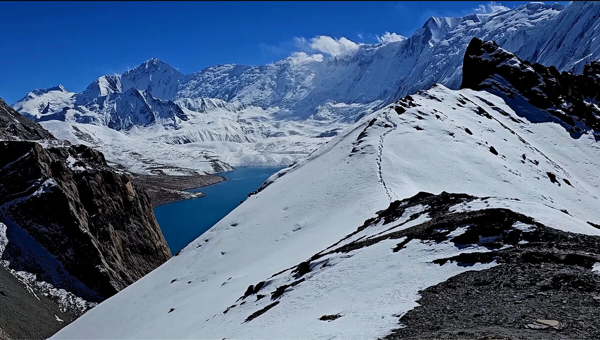 Tilicho Lake and Mesokanto La Pass