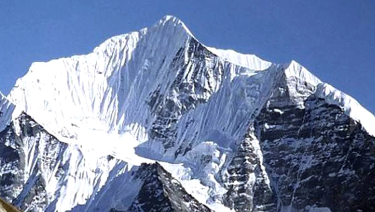 Yala Peak Climbing