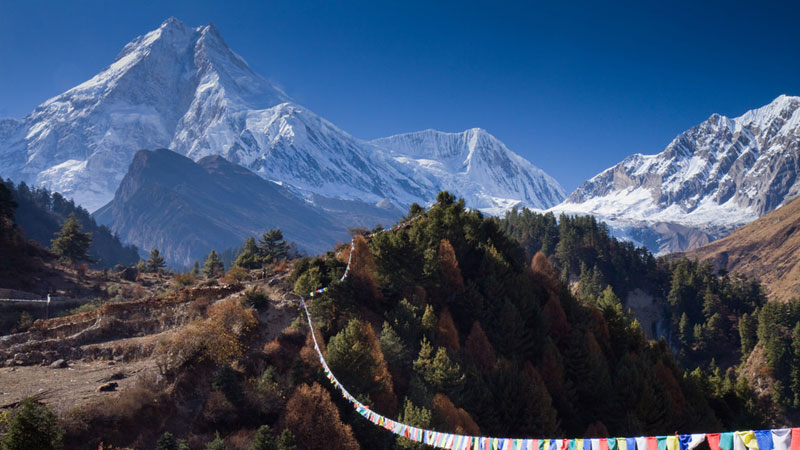 manaslu trek difficulty