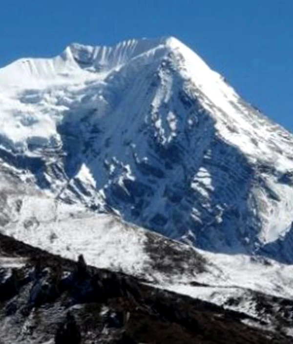Pisang Peak Climbing